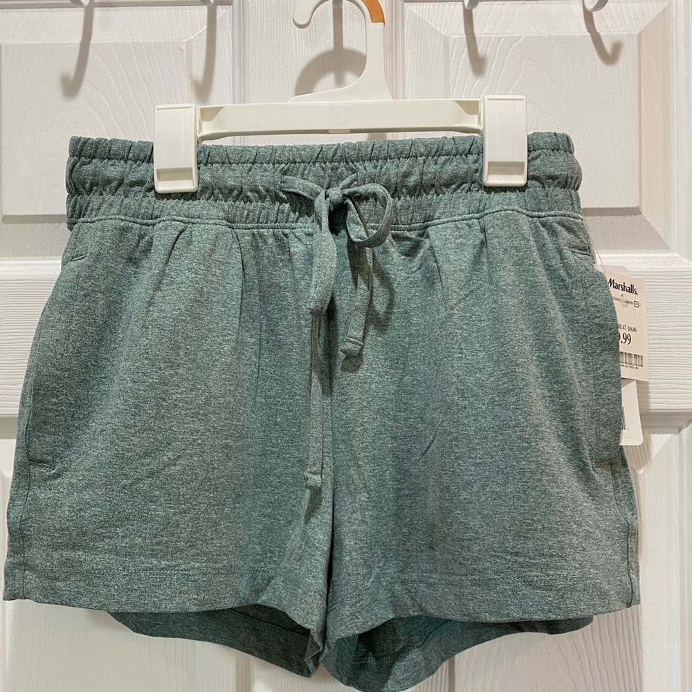 NEW Woman’s size S Balance Collection cotton shorts